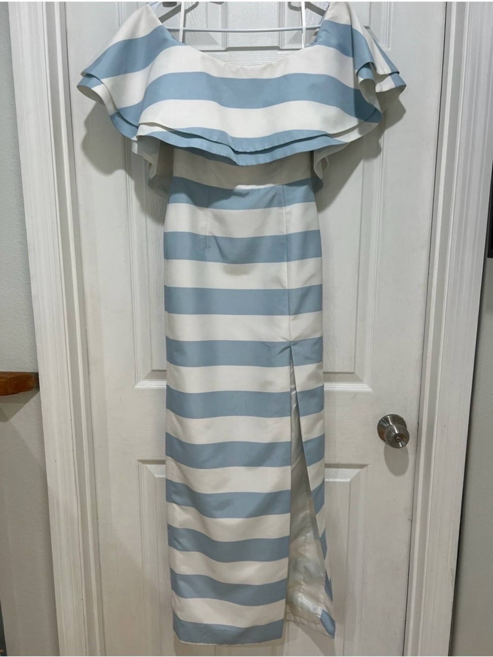 Alexia Maria Blue & White Stripe Gown Cocktail Dress Wedding Guest Size 00